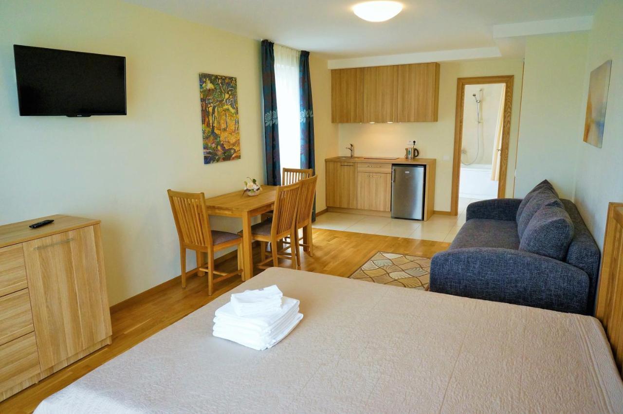 Smelio Vila Apartments パランガ エクステリア 写真